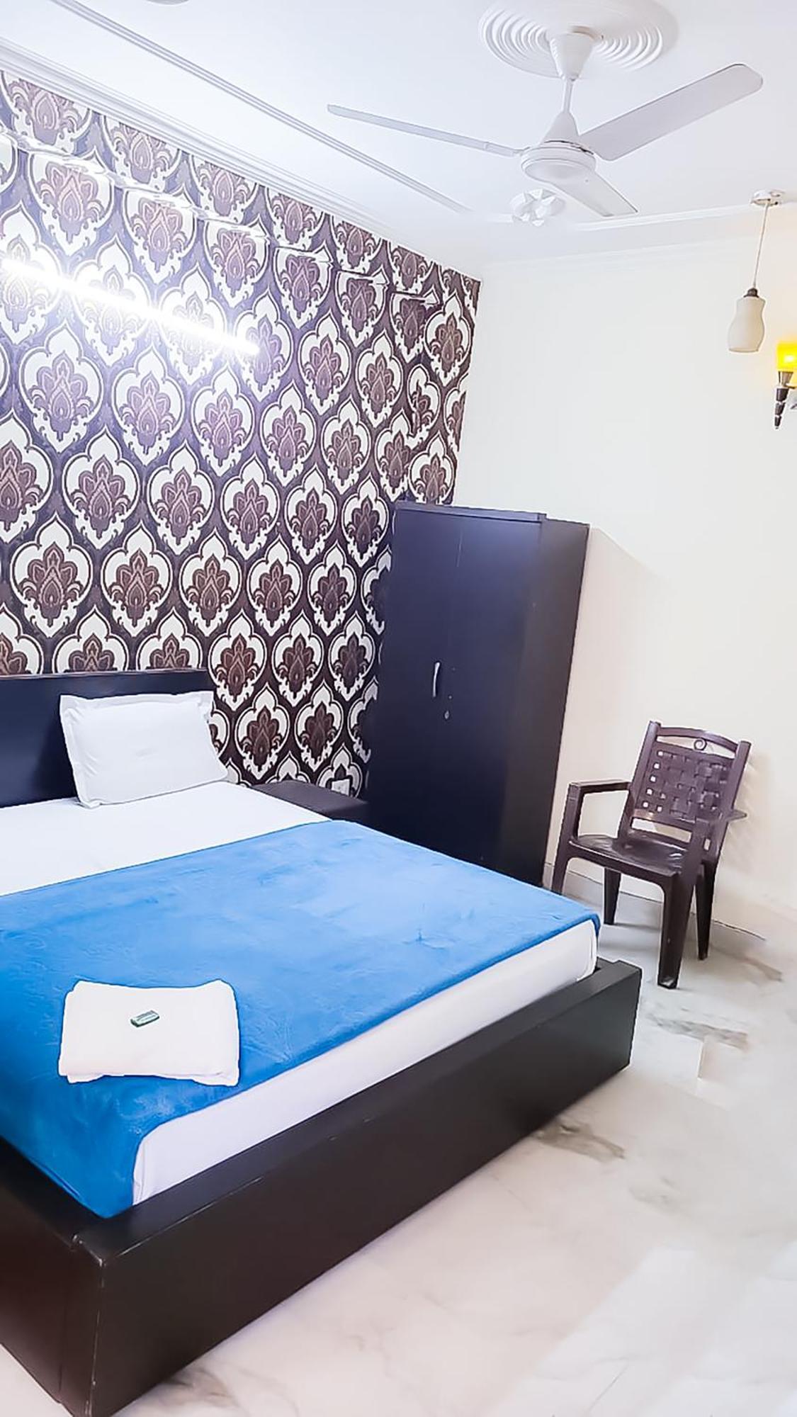 Deluxe Room In Cr Park Új-Delhi Kültér fotó