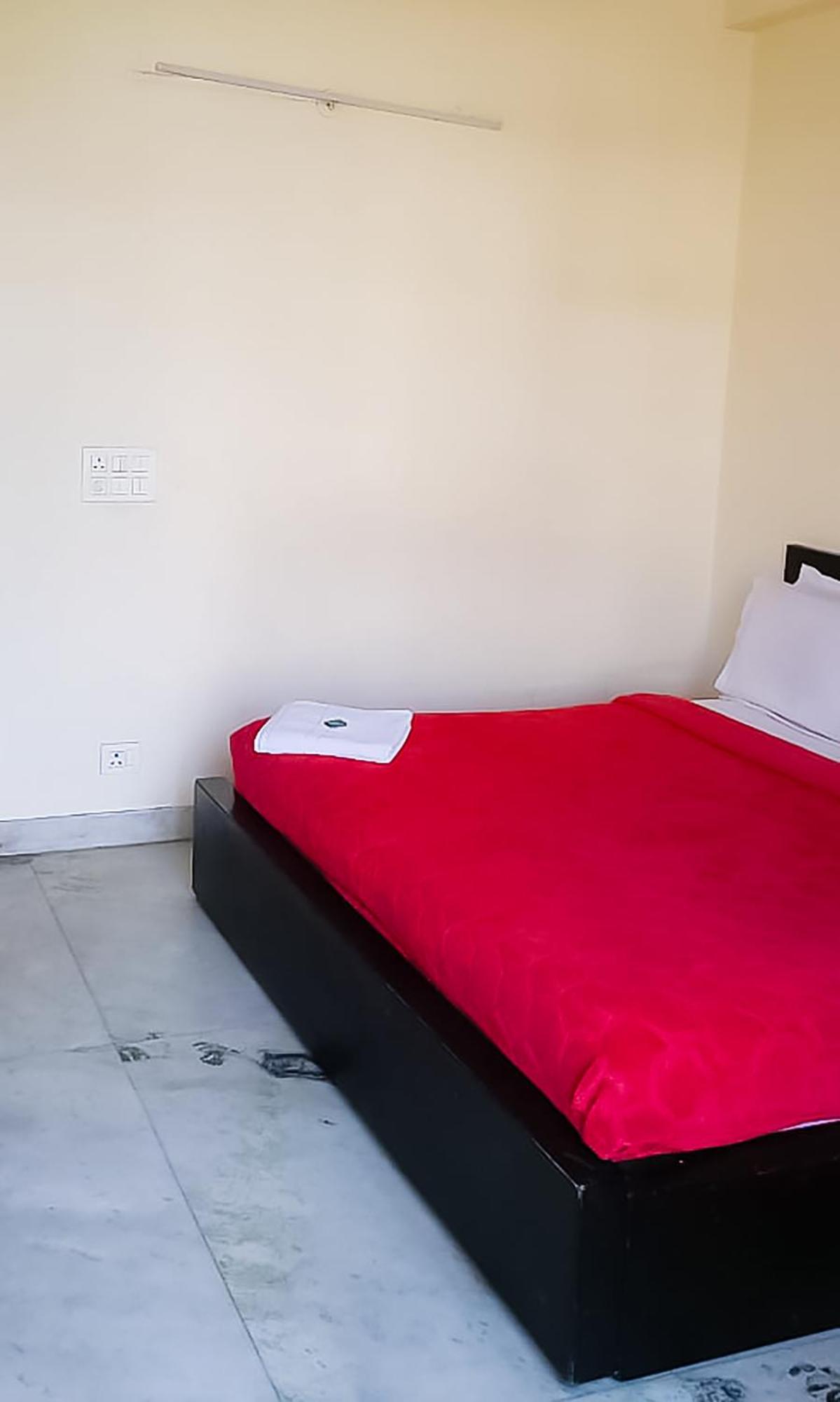 Deluxe Room In Cr Park Új-Delhi Kültér fotó